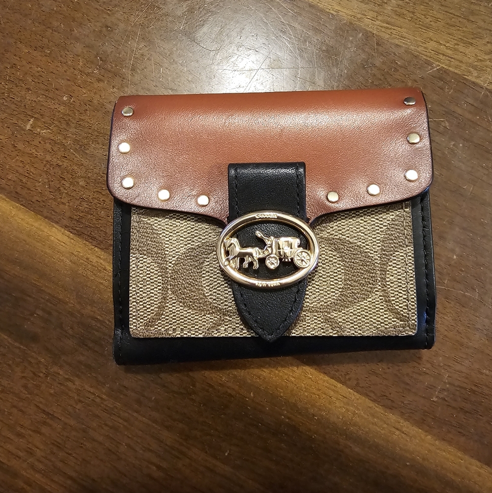 Authentic Coach wallet black and brown
